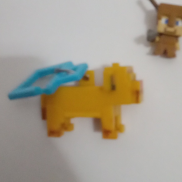 Simba lion king pixel toy hanger - Picture 3 of 3